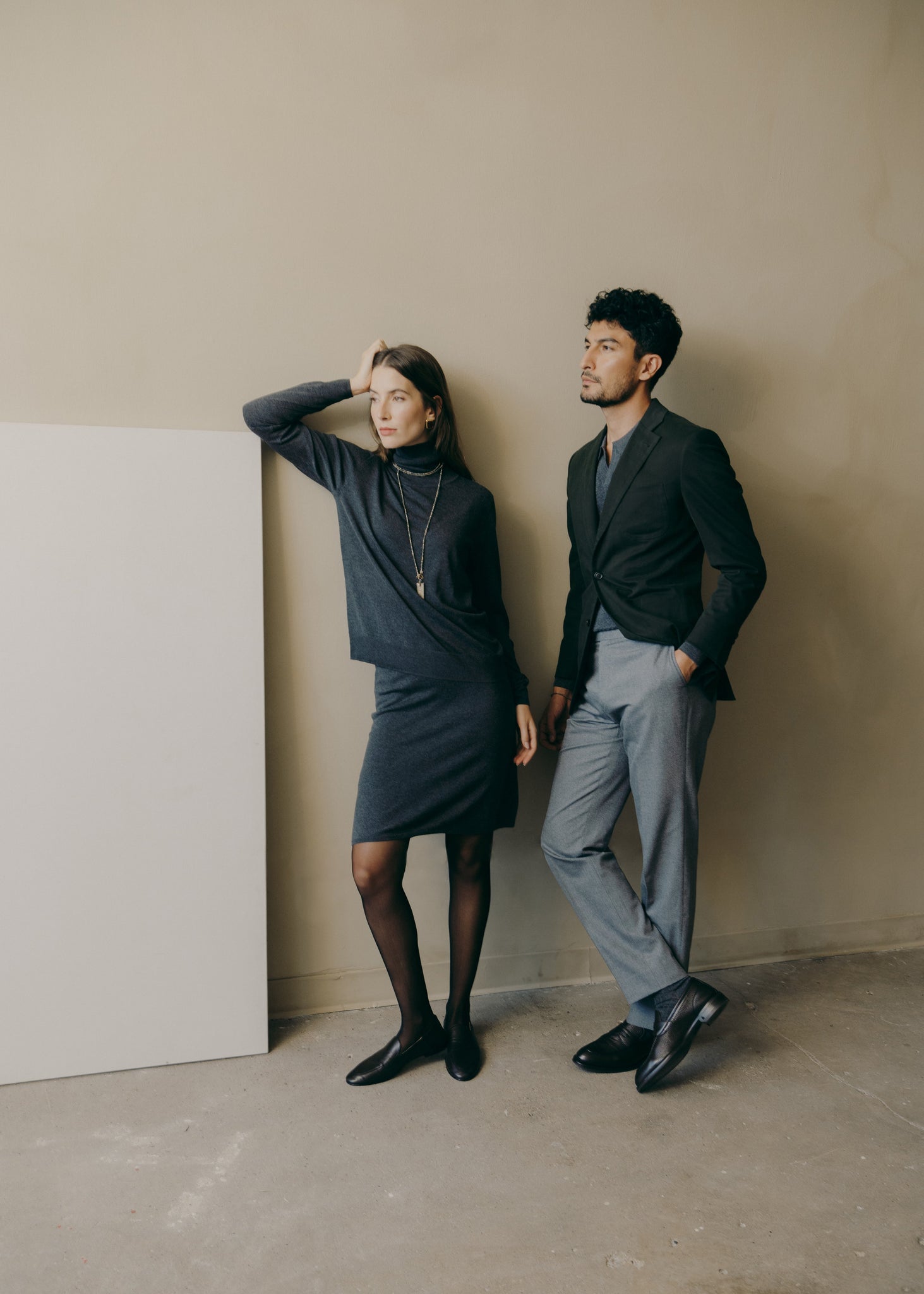 The Milano Cashmere Midi Skirt in Charcoal